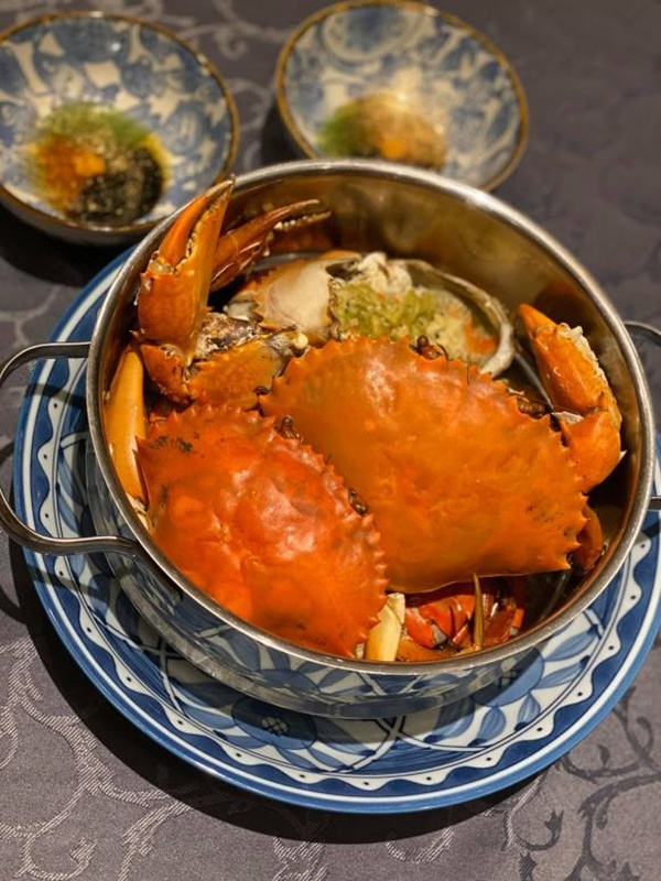 Cách hấp cua chín lòng đào ngon tuyệt, muốn thưởng thức đúng hương vị đừng bỏ qua bước sơ chế này-6