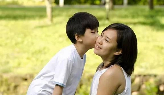 3 KIỂU MẸ sau là phúc khí của con cái: Giúp con thành công về sự nghiệp, đường đời suôn sẻ, bớt gập ghềnh-1