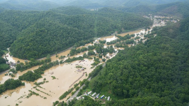 Mỹ: Mưa lớn gây đại hồng thủy ở Kentucky, 16 người thiệt mạng-2