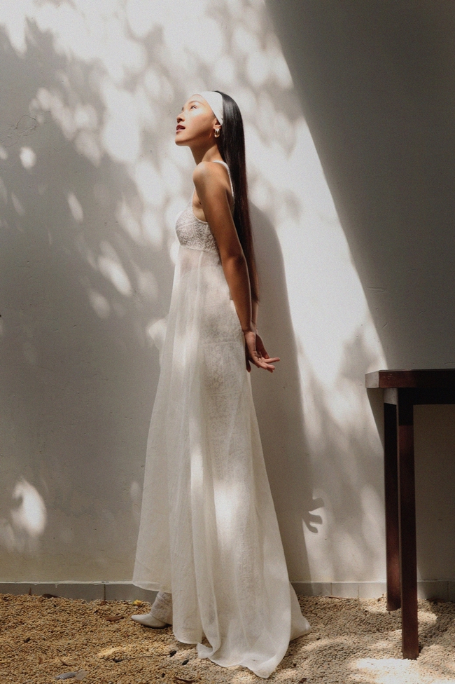 Á hậu Hoàng Oanh cắt phăng mái tóc dài nuôi 3 năm vì lý do đầy xúc động-1