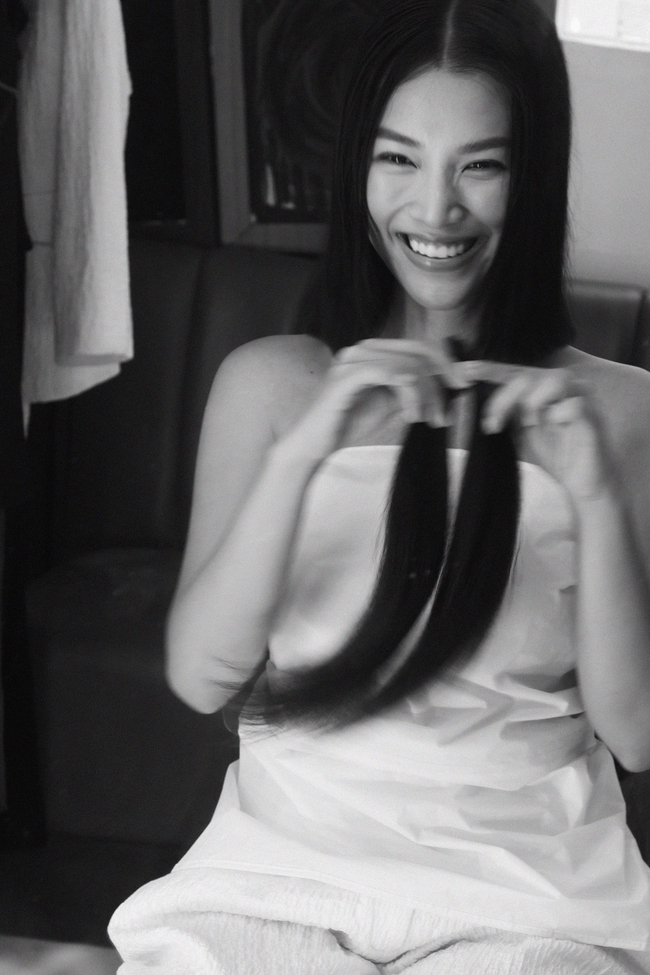 Á hậu Hoàng Oanh cắt phăng mái tóc dài nuôi 3 năm vì lý do đầy xúc động-5