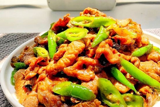 Thịt heo xào hay bị dai, mách bạn một mẹo nhỏ này thịt ăn sẽ mềm và thơm như ăn đậu phụ