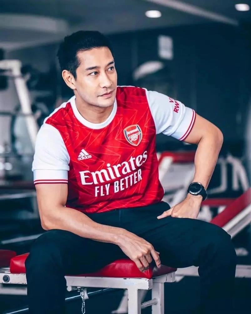 Tài tử điển trai nhất Thái Lan Pong Nawat: Thạc sỹ kinh tế yêu diễn xuất, tuổi 44 sở hữu ngoại hình cực đỉnh vẫn độc thân-4