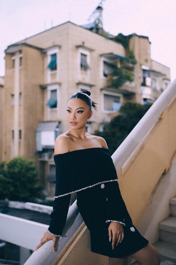 Thuỳ Tiên khoe dáng quyến rũ sau khi trở về từ châu Âu, Ngọc Thảo mặc váy cut-out sexy trên biển-9