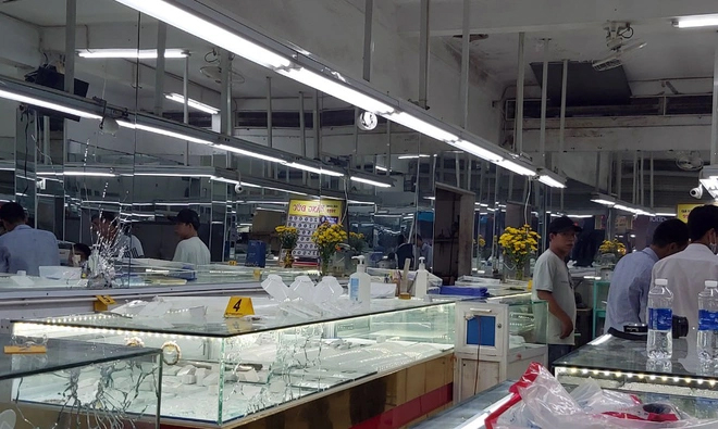 Danh tính nghi phạm nổ súng cướp tiệm vàng ở TP Huế-2