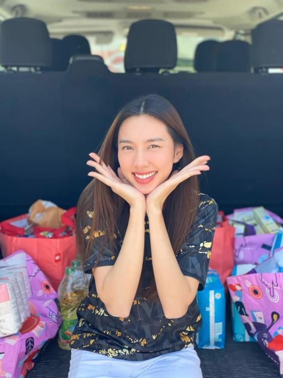 Thùy Tiên được cầu hôn bằng nhẫn kim cương siêu to siêu khổng lồ ngay khi vừa về đến Việt Nam?-4