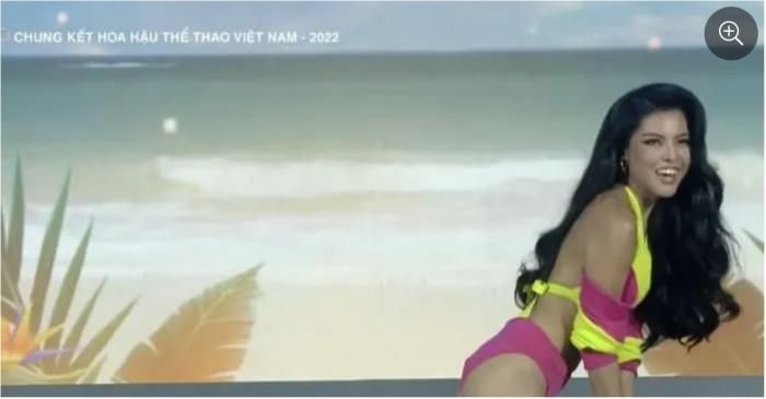 Thí sinh Miss Fitness Vietnam mặc bikini nâng tạ, đánh golf gây khó hiểu-5