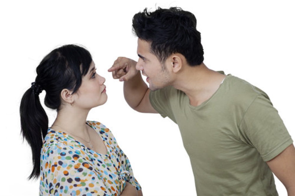 Người cha yêu vợ, con cái cũng sẽ yêu mẹ; Cha khinh thường vợ, con cái cũng khinh thường mẹ theo-1