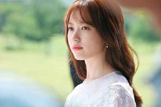 Dậy sớm nấu cỗ cùng cả nhà, tôi bất ngờ khi nghe được cuộc nói chuyện của em dâu và mẹ chồng