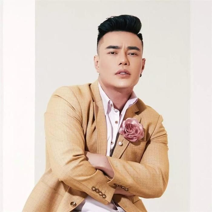 Lê Dương Bảo Lâm đáp trả cực thâm thúy khi anti-fan gợi ý đặt tên con lố lăng-3