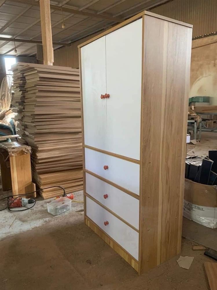 Mua tủ giảm giá 2000k còn 399k, nhận hàng tí ngất vì tuyệt vọng-2