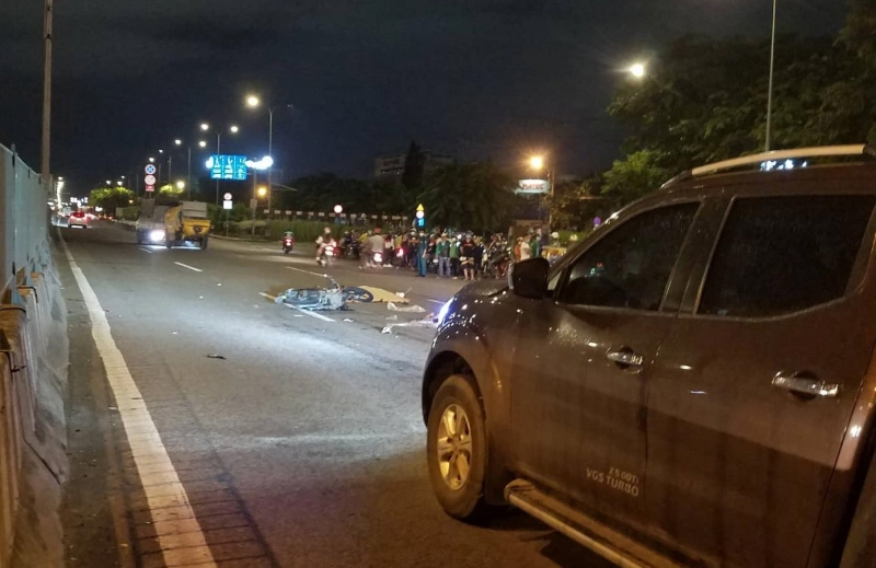 2 phụ nữ tử vong, 1 cháu bé bị thương nặng sau va chạm với xe bán tải-1