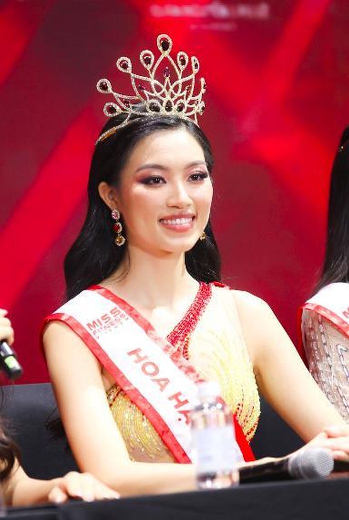 Ứng xử gây thất vọng của Top 5 Hoa hậu thể thao, lạc đề vẫn trở thành Á hậu-6