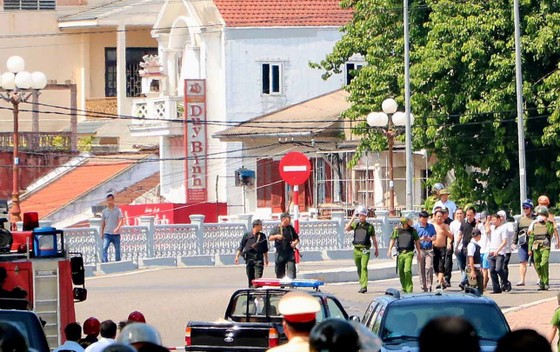 Đối tượng nổ súng cướp tiệm vàng tại Huế là cán bộ Trại giam Bình Điền-1