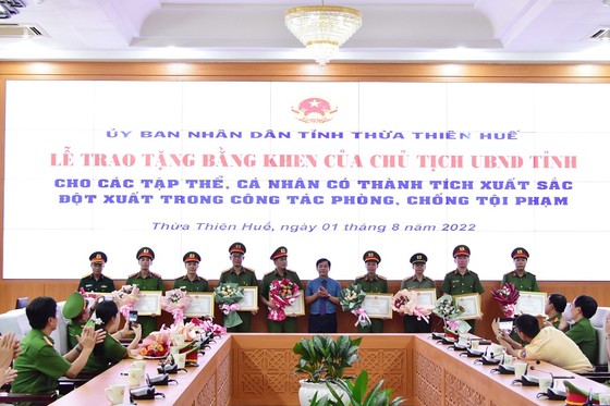 Đối tượng nổ súng cướp tiệm vàng tại Huế là cán bộ Trại giam Bình Điền-3