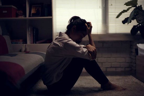 Mẹ chồng đột ngột ngã bệnh vì bất mãn con dâu chưa đi làm, hành động của chồng khiến mâu thuẫn lên cao dẫn tới bi kịch không ngờ