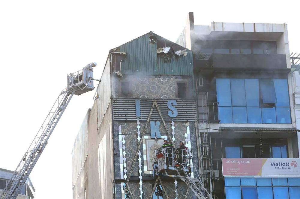3 cảnh sát hy sinh khi chữa cháy quán karaoke 6 tầng-1