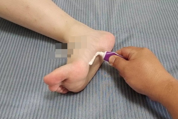 Muối ớt quá hạn đừng vội bỏ đi, làm theo cách này đảm bảo chuột chạy té khói, không bao giờ dám quay lại-4