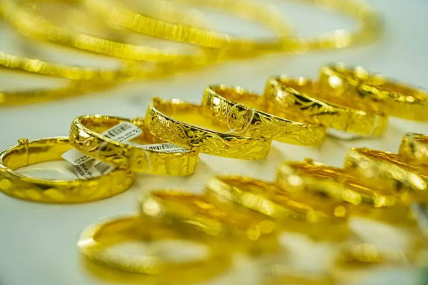 Giá vàng hôm nay 3/8: Lo ngại bất ổn, vàng tăng vọt lên đỉnh-1