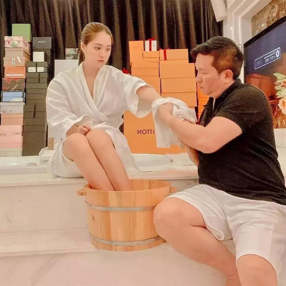 Anh xã đại gia tuyển đầu bếp riêng nấu ăn cho Đoàn Di Băng-6