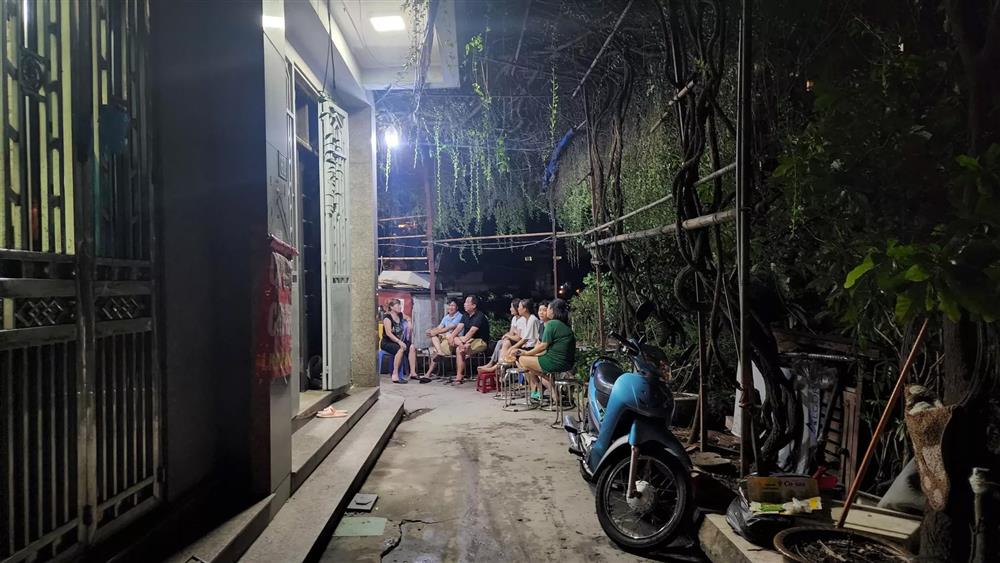 Nghẹn lòng trước gia cảnh éo le của đội trưởng cứu nạn hy sinh vụ cháy quán karaoke ở Hà Nội-3