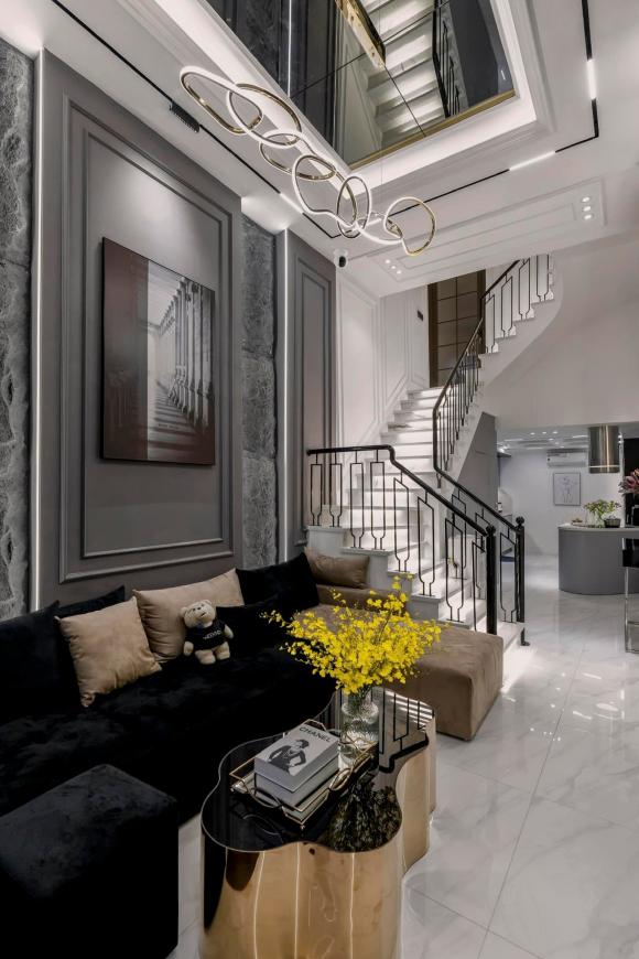 Lưu Đê Ly khoe không gian nhà đang sống trên hội Nghiện nhà, dân mạng nhận xét thế nào?-16