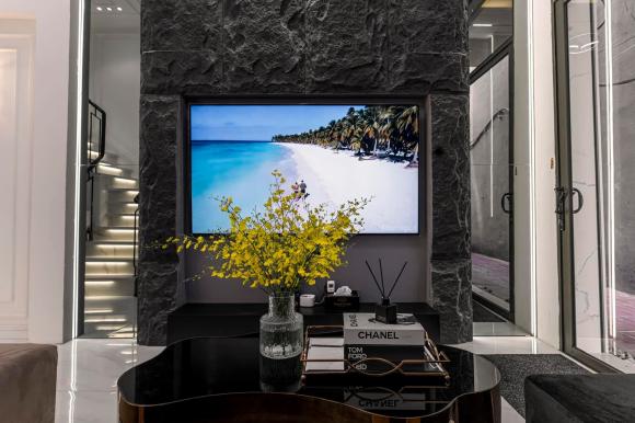 Lưu Đê Ly khoe không gian nhà đang sống trên hội Nghiện nhà, dân mạng nhận xét thế nào?-18