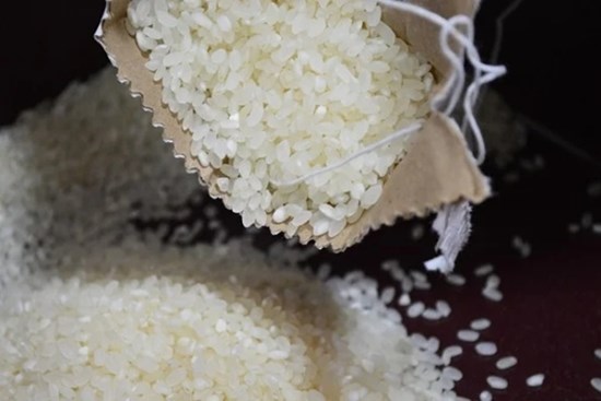 Những thực phẩm không bao giờ lo hết hạn sử dụng, để càng lâu càng ngon