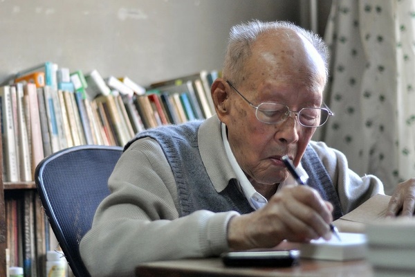 Bí quyết trường thọ của nhà ngôn ngữ học 111 tuổi-4