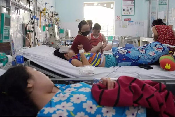 Sốt xuất huyết biến chứng vào tim-1