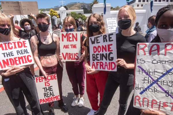 Hai người mẫu Myanmar đối mặt án 15 năm tù do đăng video khiêu dâm-2