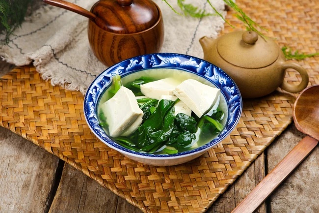 Muốn nhiều sữa, mẹ đừng cố ăn móng giò: Thay thế bằng 9 món này giúp sữa vừa đặc vừa thơm, bé lên cân nhanh lại phát triển trí não tốt-1