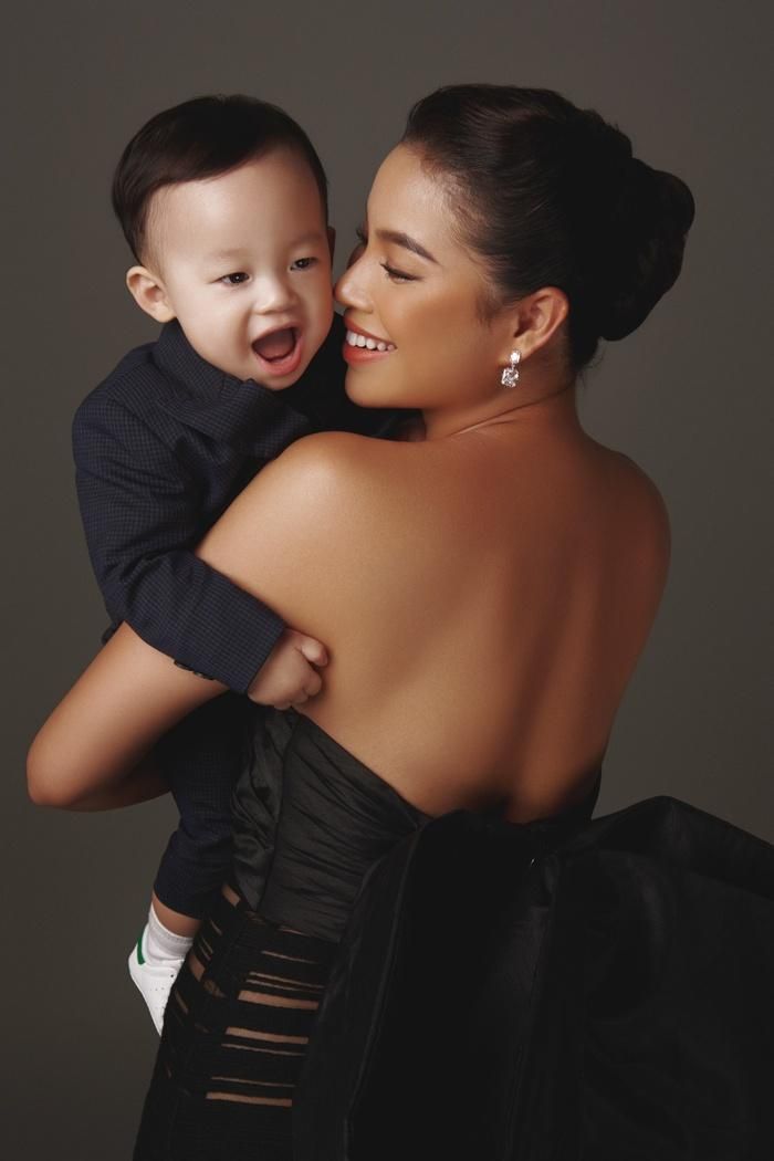 Tuổi 31 của Phạm Hương: Hào quang lớn nhất của tôi là nhìn thấy con khỏe mạnh-1