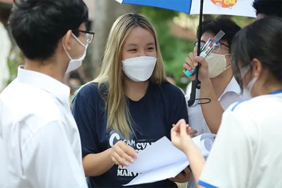 Tuyển sinh ĐH 2022: 'Cửa hẹp' cho xét tuyển bằng điểm tốt nghiệp