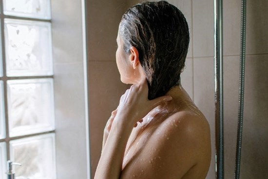 5 thói quen xấu được mệnh danh là “máy gia tốc” quá trình lão hóa của phụ nữ, bất ngờ khi gội đầu thường xuyên đứng thứ 2