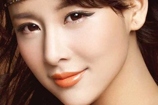 7 nét tướng mặt của người phụ nữ số mệnh phượng hoàng, hậu vận an nhàn, sung sướng