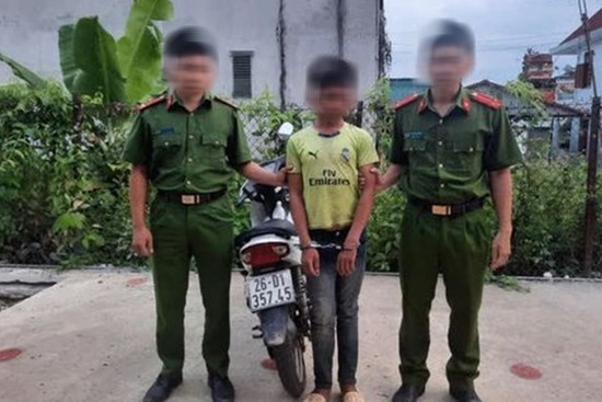Thiếu niên hiếp dâm, sát hại thiếu nữ 16 tuổi