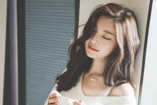 Từ chối đi du lịch cùng bạn thân, cô ấy tới nhà nói một câu khiến tôi ngậm ngùi