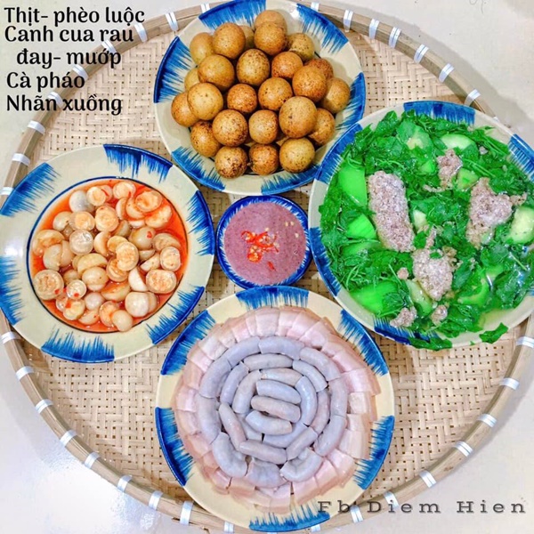 Lấy chồng Hà Nội mẹ đảm Bến Tre chiêu đãi cả nhà loạt mâm cơm 2 miền ngon miệng, đẹp mắt, cả tuần không lặp món-4