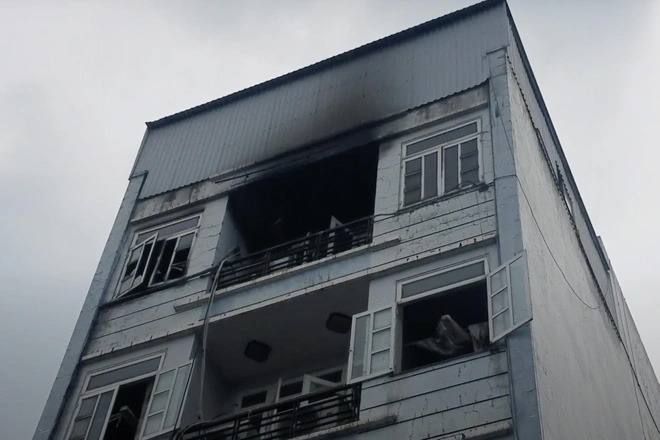 Cháy nhà 4 tầng ở TP.HCM-1