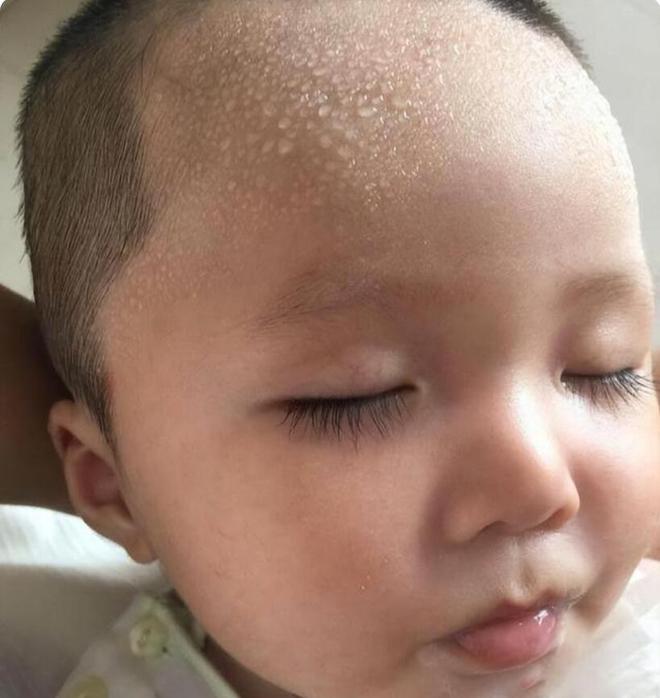 5 hiểu lầm lớn khi cho bé ngủ trong phòng điều hòa, nếu tránh được, bé sẽ bé ngủ ngon và ít ốm vặt hơn-2