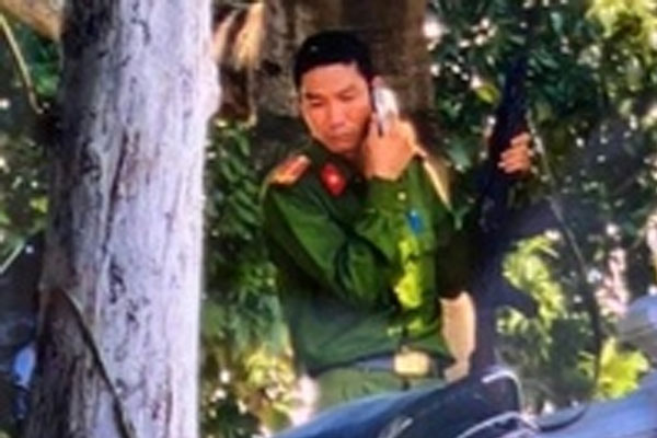 Khởi tố nguyên cán bộ trại giam nổ súng cướp tiệm vàng ở Huế-2