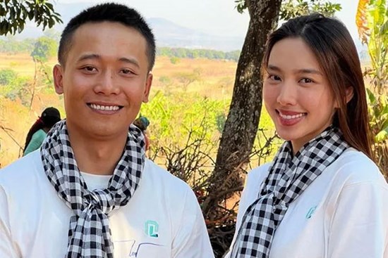 Bị Quang Linh Vlog chê giọng chua, Thùy Tiên có phản ứng khiến ai cũng bất ngờ!