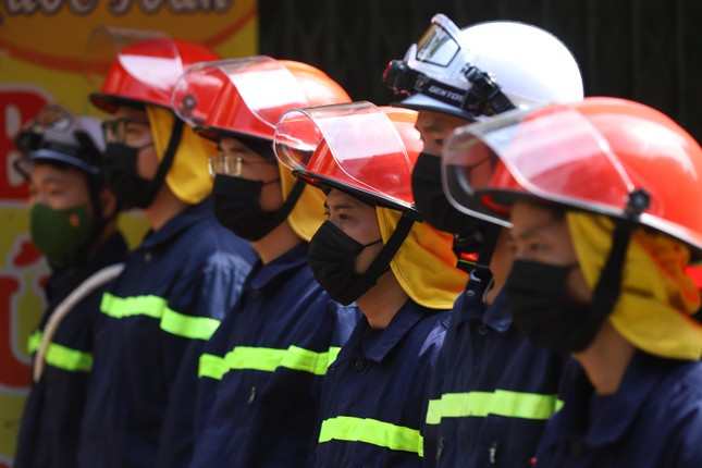 Nghẹn ngào lễ di quan ba liệt sĩ Cảnh sát phòng cháy chữa cháy-15