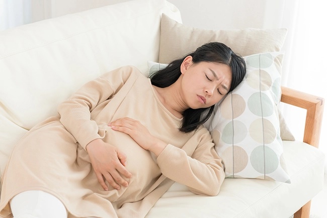 Bụng sà xuống trong tam cá nguyệt thứ 3 là dấu hiệu sắp sinh? 3 dấu hiệu chuyển dạ phổ biến nhất bà bầu cần nắm rõ-3