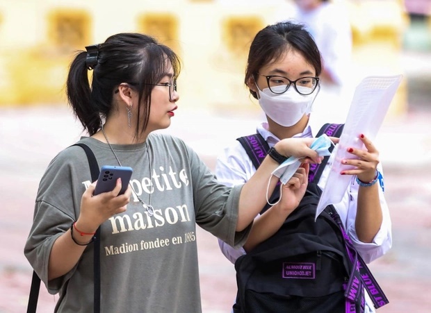 Điểm sàn cao nhất 28,5, thí sinh đăng ký xét tuyển thế nào để tránh trượt oan?-1