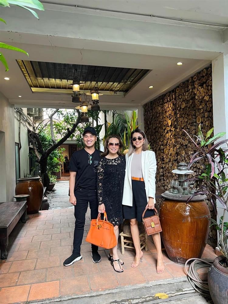 Hà Tăng đầu 2 thứ tóc xuống phố, thời cô Trúc nay còn đâu-1