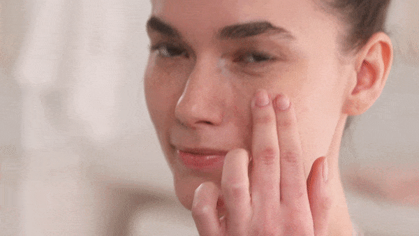 2 sai lầm khi bôi kem dưỡng khiến cho làn da mãi không đẹp lên được-3