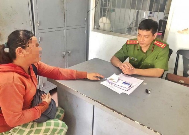 Tiết lộ số vàng bị cựu cán bộ trại giam nổ súng cướp ở Huế-2