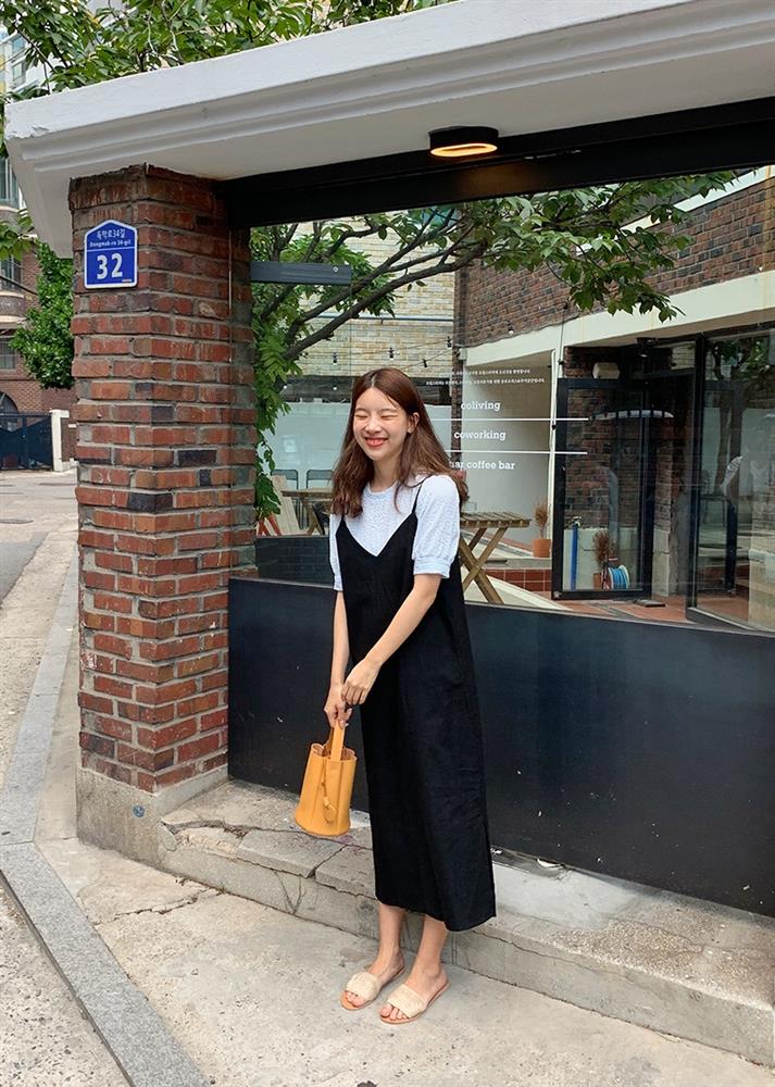 4 mẫu váy liền cứ mặc là dáng thon thả-12